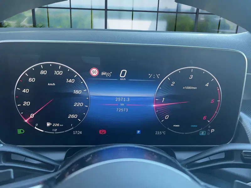 Mercedes-Benz GLC usata a Cosenza (11)