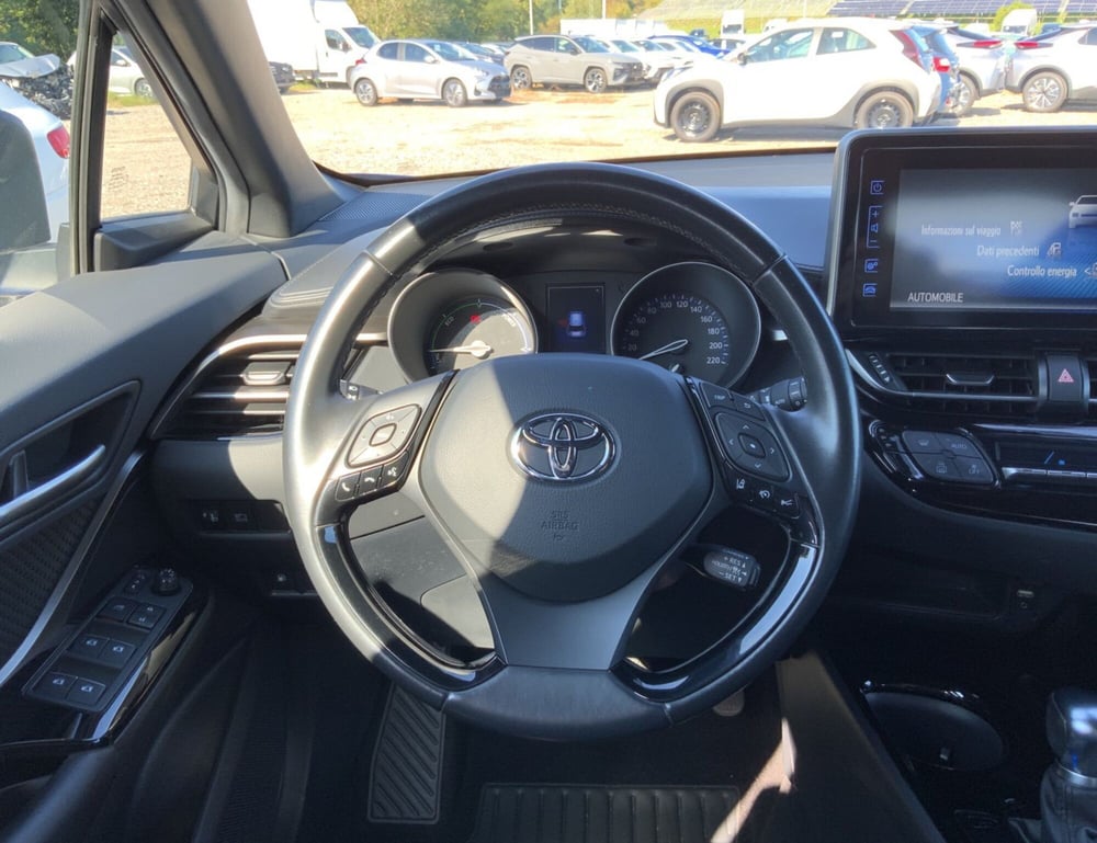 Toyota Toyota C-HR usata a Perugia (10)
