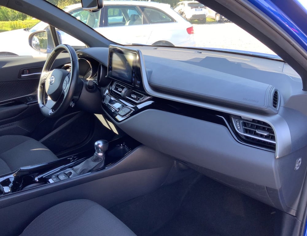 Toyota Toyota C-HR usata a Perugia (13)