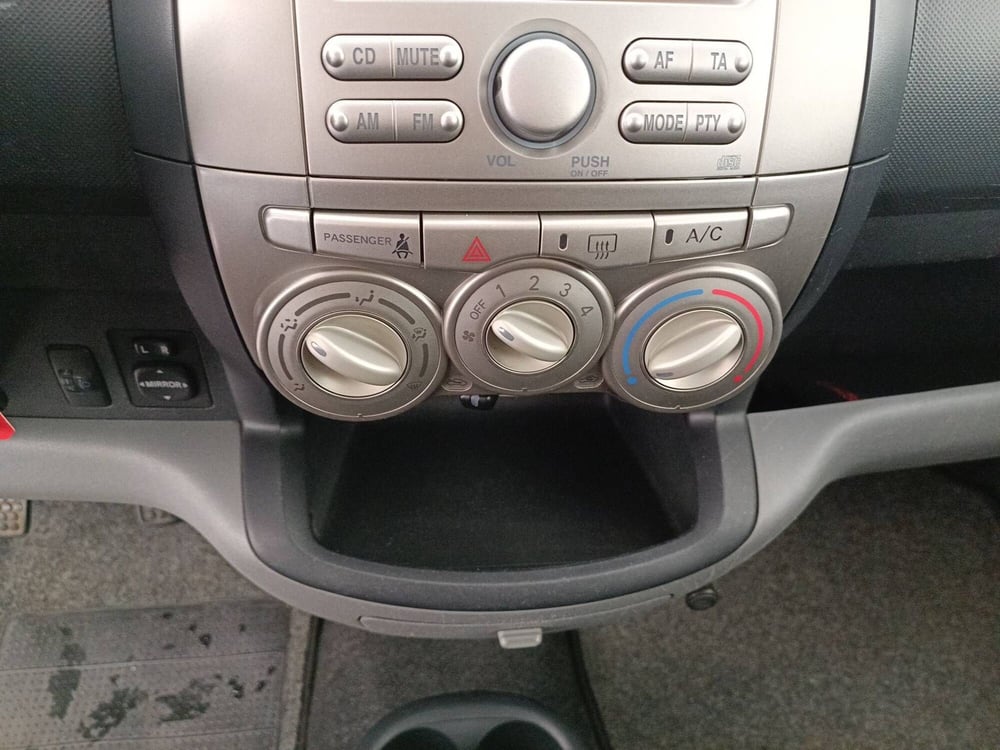 Daihatsu Sirion usata a Treviso (17)