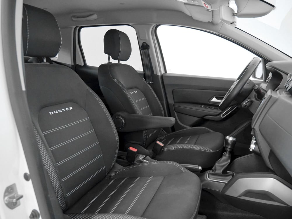 Dacia Duster usata a Prato (17)