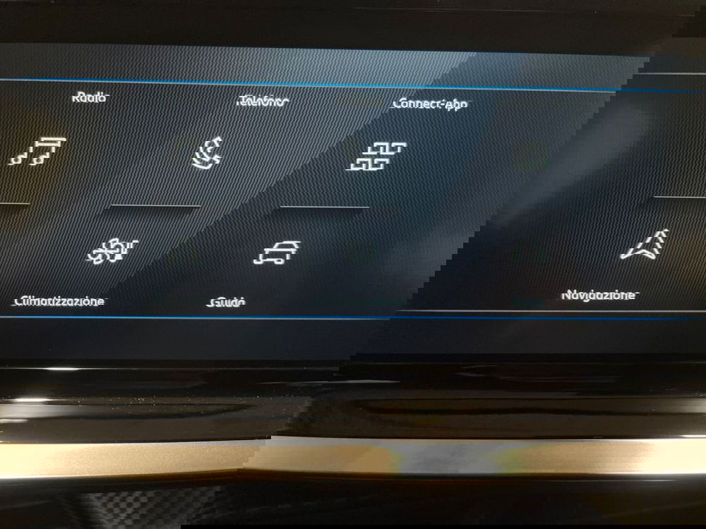 Peugeot 208 nuova a Salerno (16)