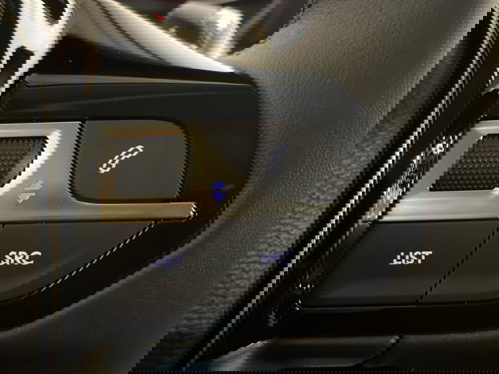 Peugeot 208 nuova a Salerno (18)