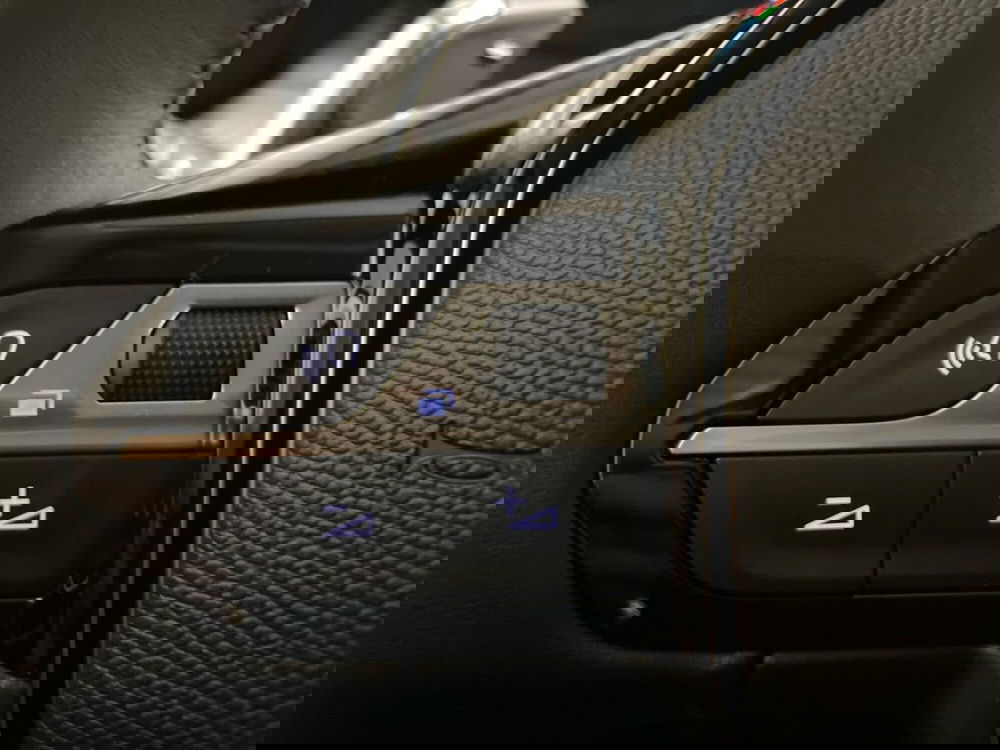 Peugeot 208 nuova a Salerno (19)