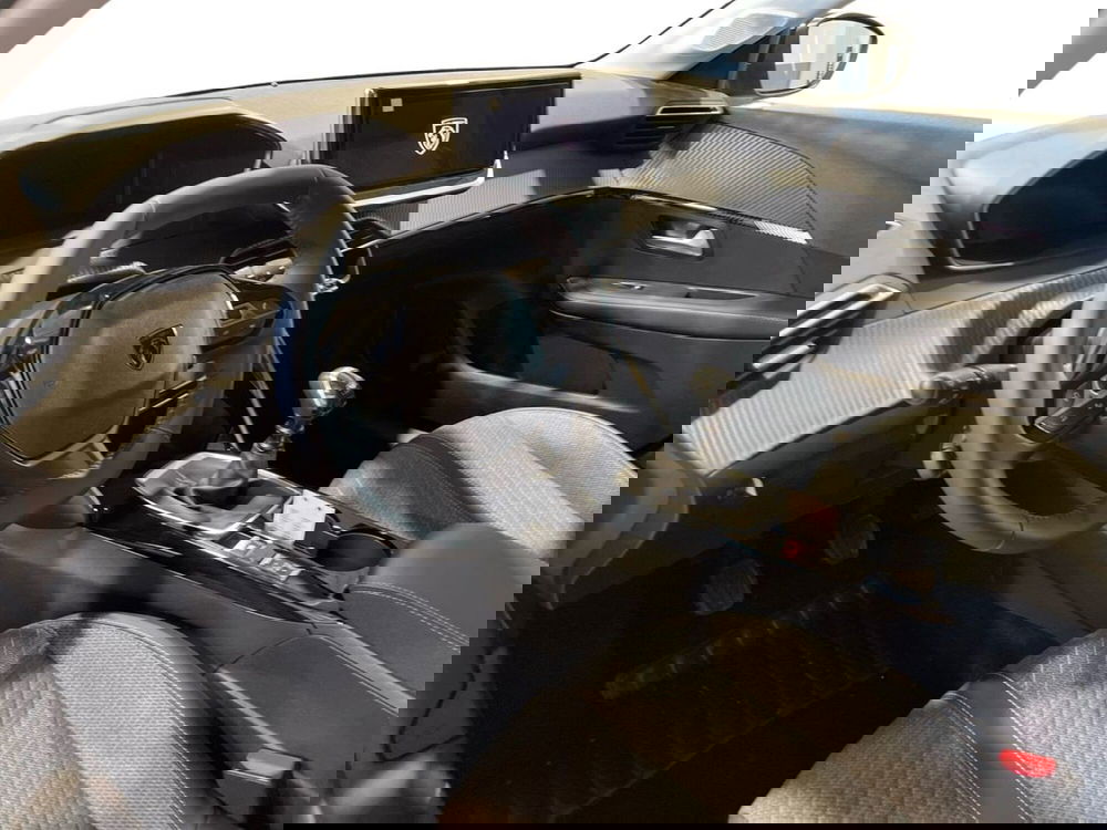 Peugeot 208 nuova a Salerno (6)