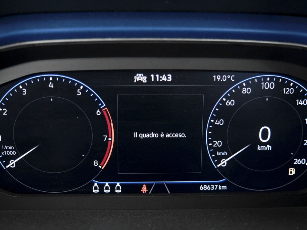 Volkswagen T-Roc usata a Prato (11)