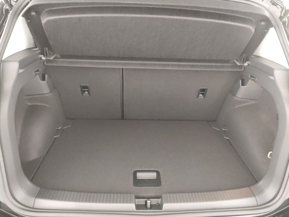 Volkswagen T-Cross nuova a Napoli (10)