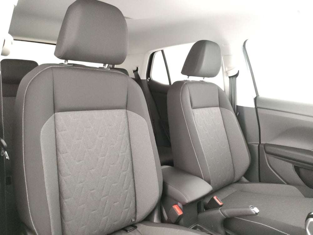 Volkswagen T-Cross nuova a Napoli (8)