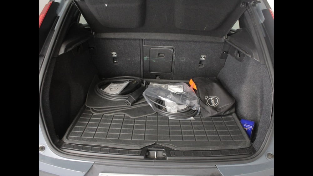 Volvo XC40 usata a Palermo (10)