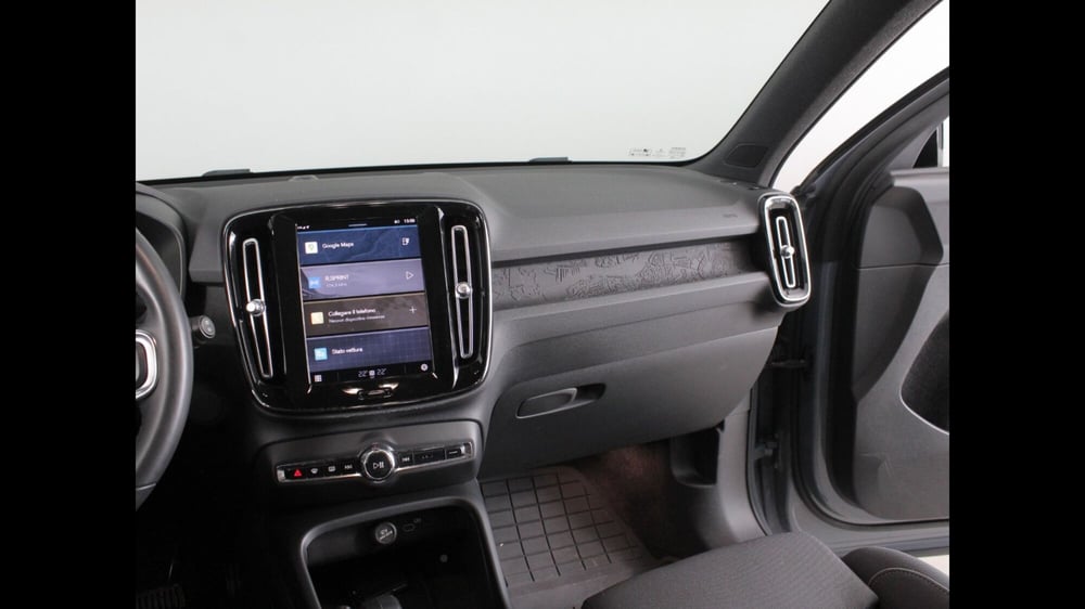 Volvo XC40 usata a Palermo (8)