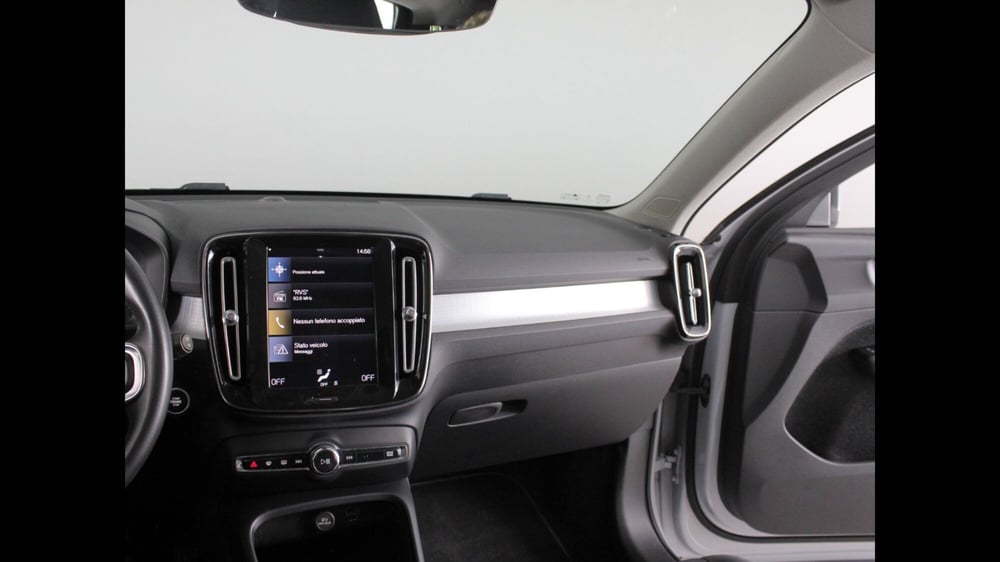 Volvo XC40 usata a Palermo (8)