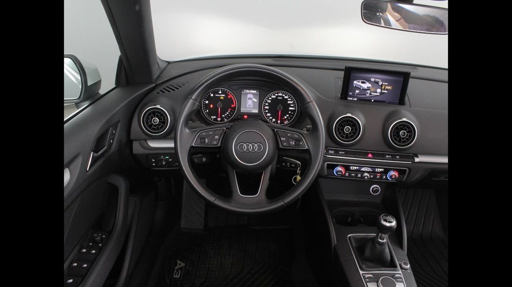 Audi A3 Cabrio usata a Palermo (11)