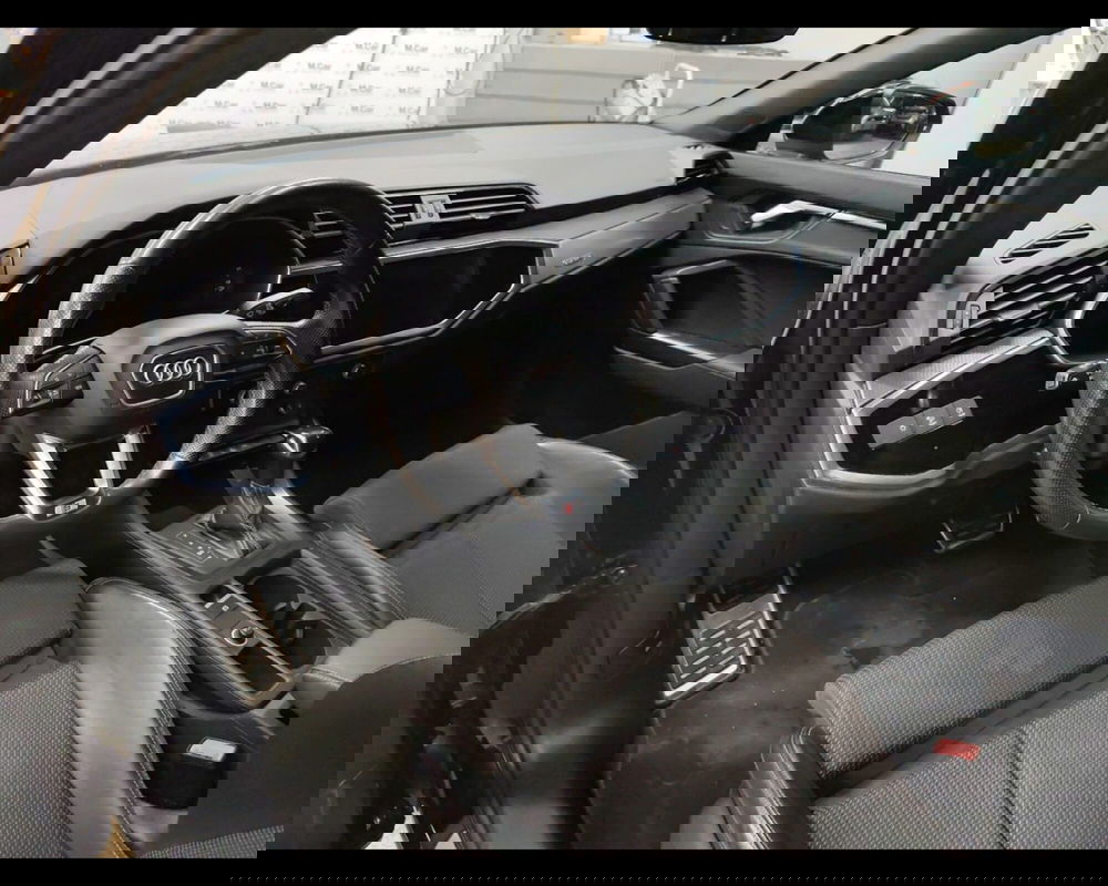 Audi Q3 Sportback usata a Caserta (15)