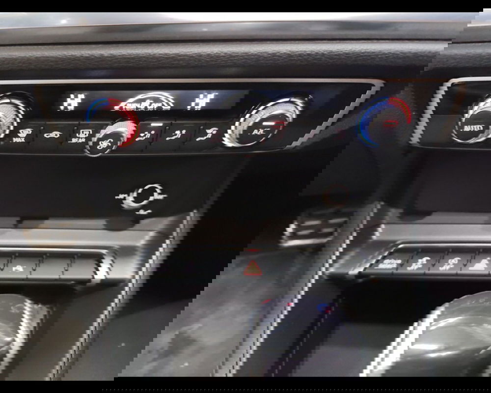 Audi Q3 Sportback usata a Caserta (19)