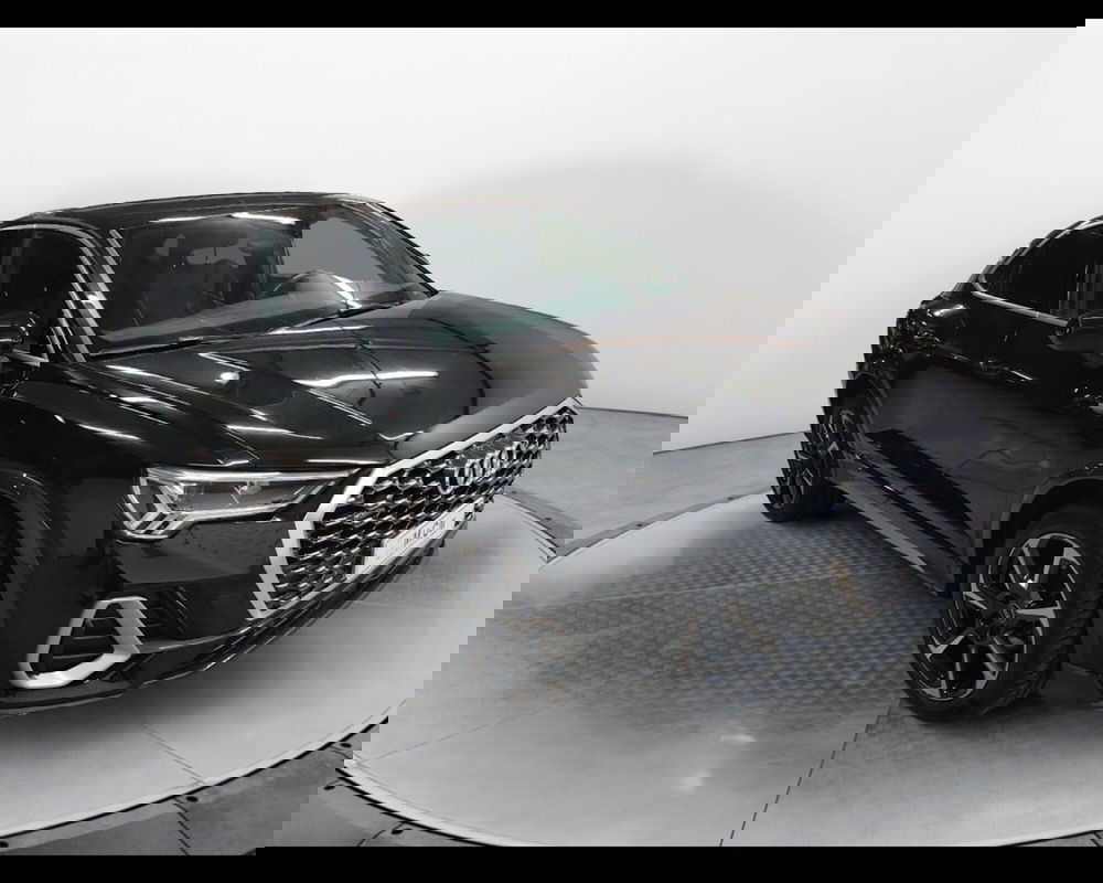 Audi Q3 Sportback usata a Caserta (4)