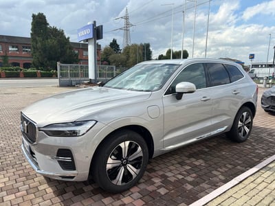 Volvo XC60 T6 Recharge AWD Plug-in Hybrid automatico Plus Bright del 2025 usata a Caresanablot