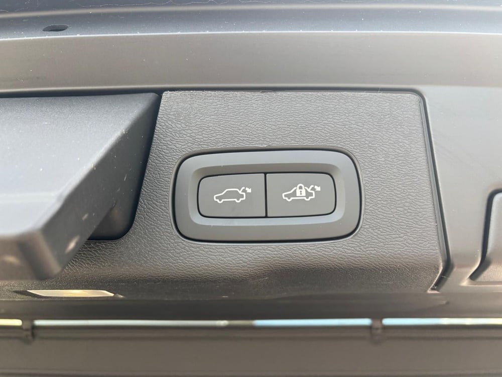 Volvo XC60 usata a Vercelli (14)