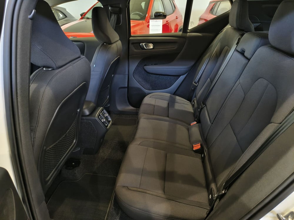 Volvo XC40 usata a Vercelli (10)