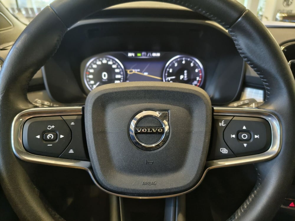 Volvo XC40 usata a Vercelli (14)