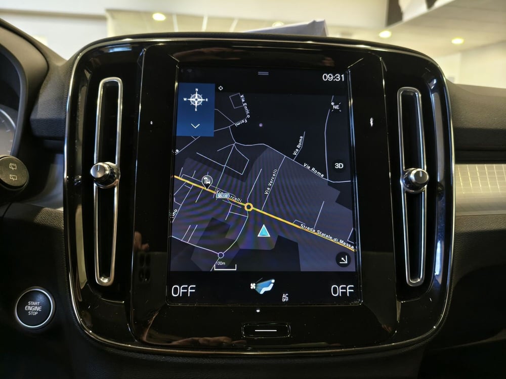 Volvo XC40 usata a Vercelli (15)