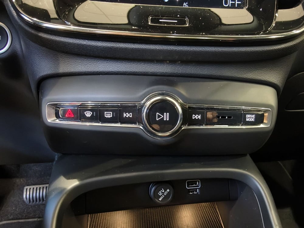 Volvo XC40 usata a Vercelli (16)