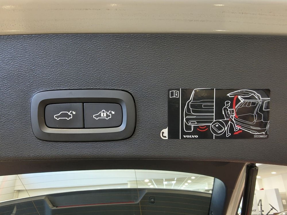 Volvo XC40 usata a Vercelli (20)