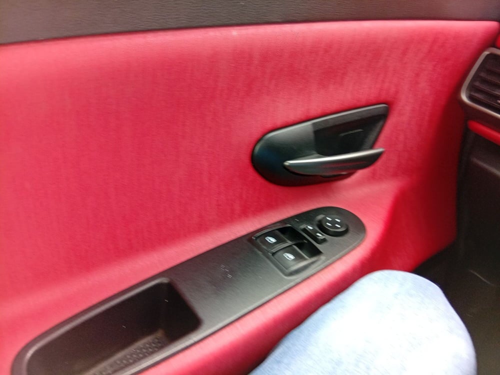 Lancia Ypsilon usata a Catania (12)