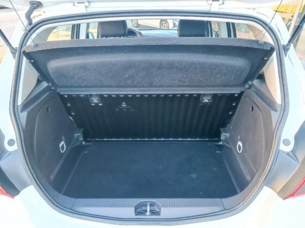 Opel Corsa usata a Pisa (19)