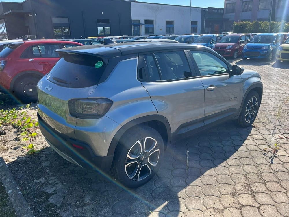 Jeep Avenger nuova a Lucca (5)