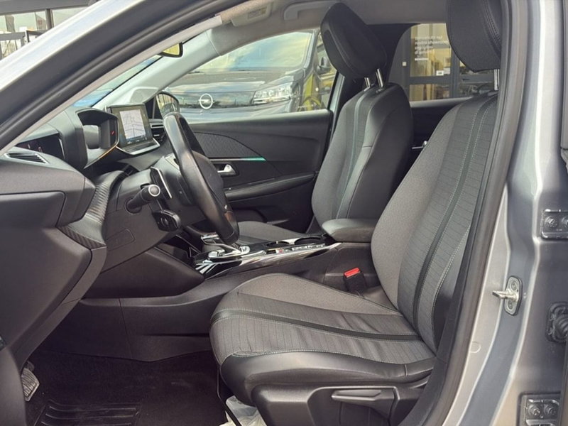 Peugeot 208 usata a Foggia (16)