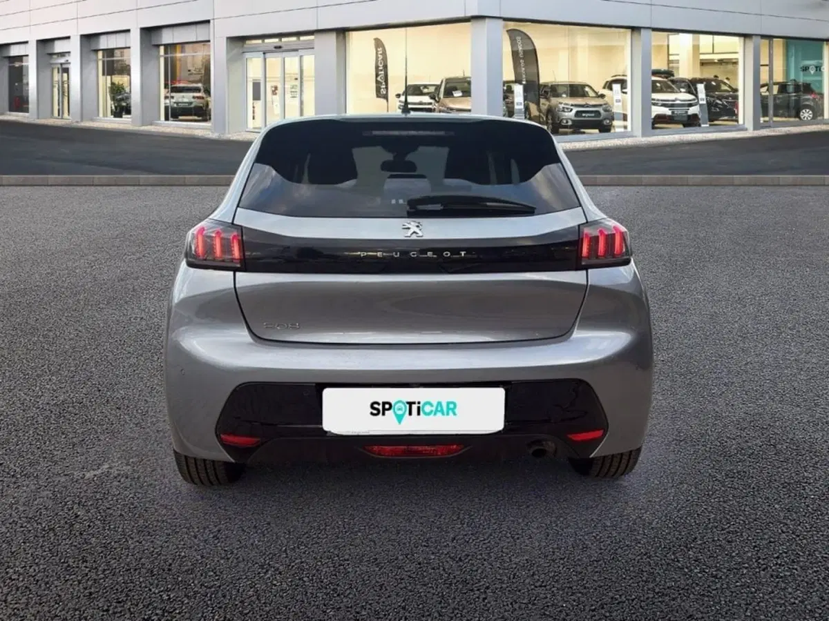 Peugeot 208 usata a Foggia (6)