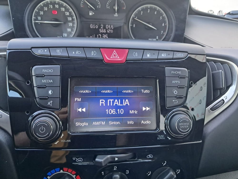 Lancia Ypsilon usata a Cagliari (18)