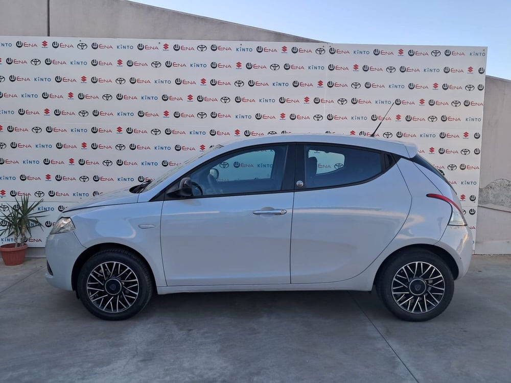 Lancia Ypsilon usata a Cagliari (3)