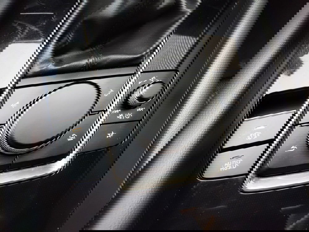 Mazda Mazda3 Hatchback usata a Modena (13)