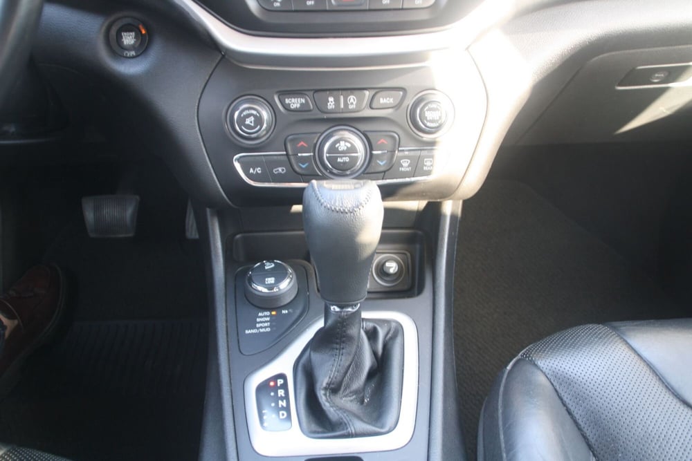 Jeep Cherokee usata a Catania (14)