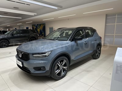 Volvo XC40 T4 Recharge Plug-in Hybrid R-design del 2020 usata a Forli&#039;