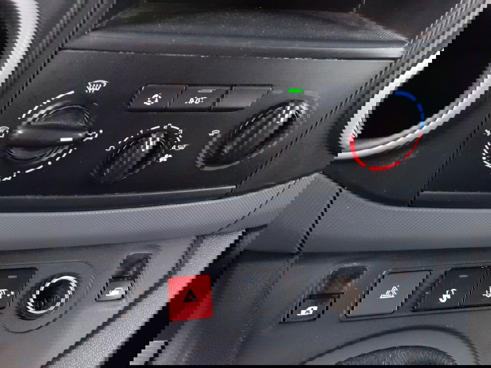 Peugeot Partner usata a Modena (14)