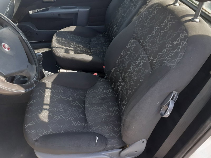 Fiat Strada usata a Modena (7)