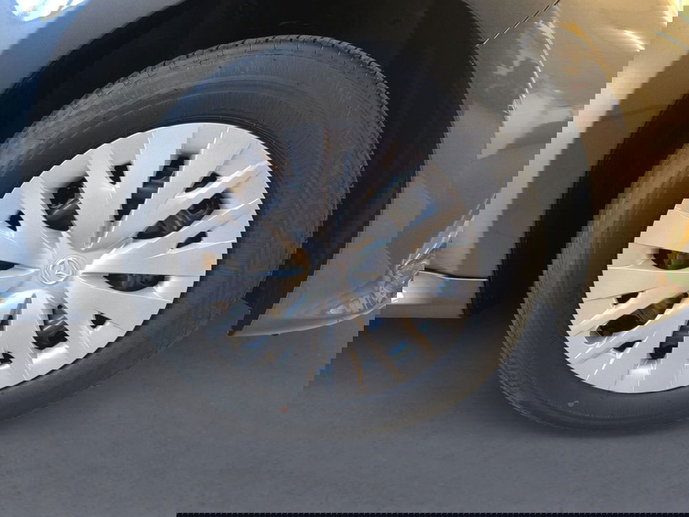 Mazda Mazda2 Hybrid nuova a Udine (7)