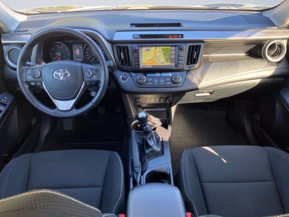Toyota Rav4 usata a Milano (12)
