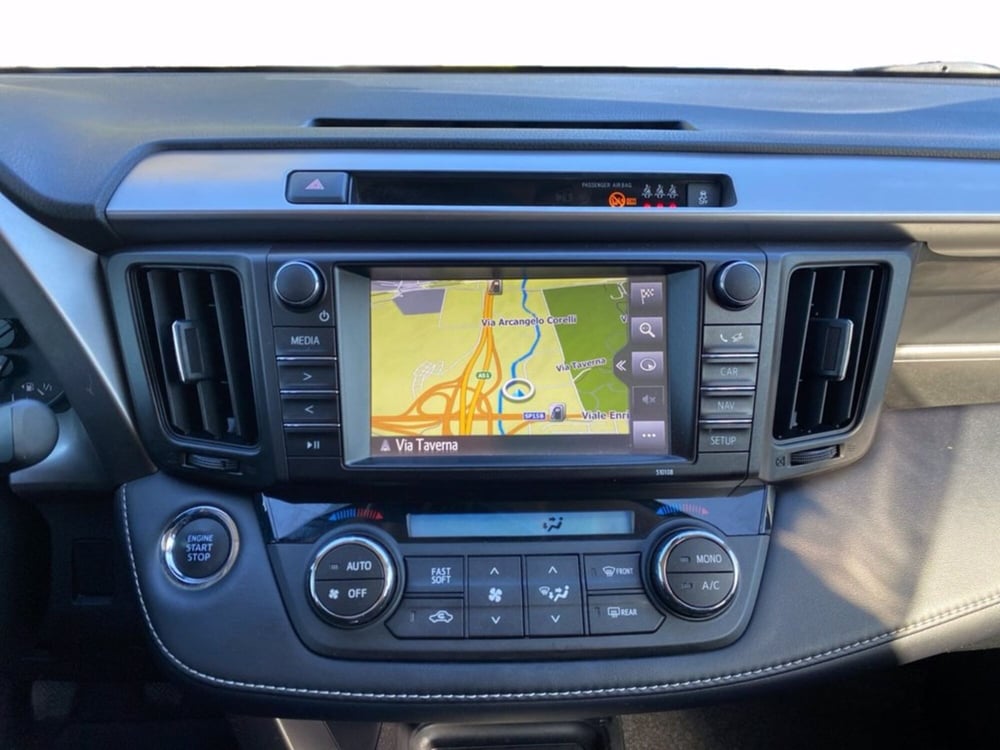 Toyota Rav4 usata a Milano (14)
