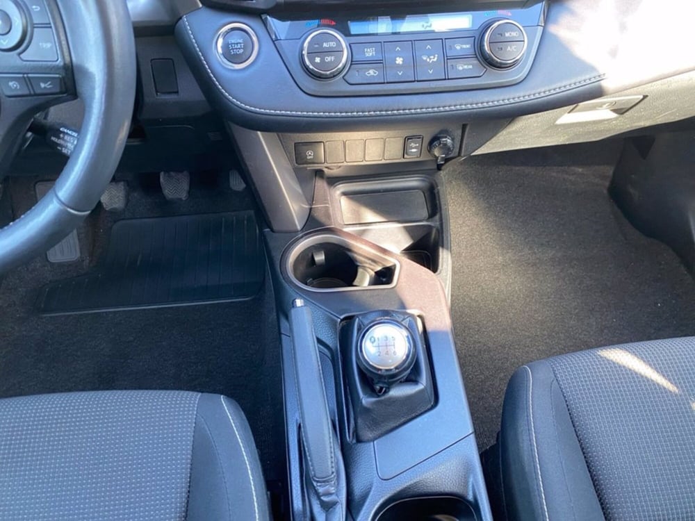 Toyota Rav4 usata a Milano (15)