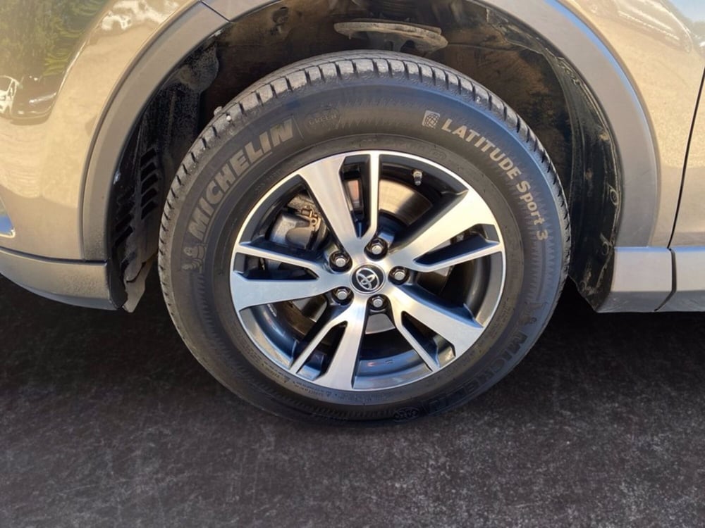 Toyota Rav4 usata a Milano (16)