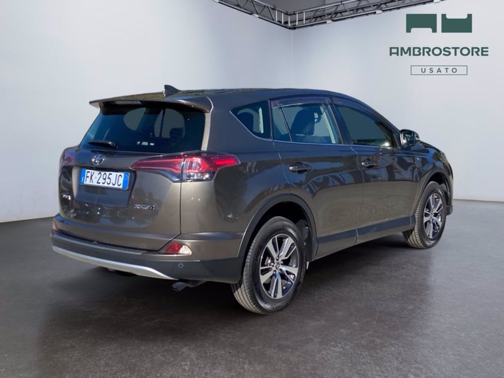 Toyota Rav4 usata a Milano (5)