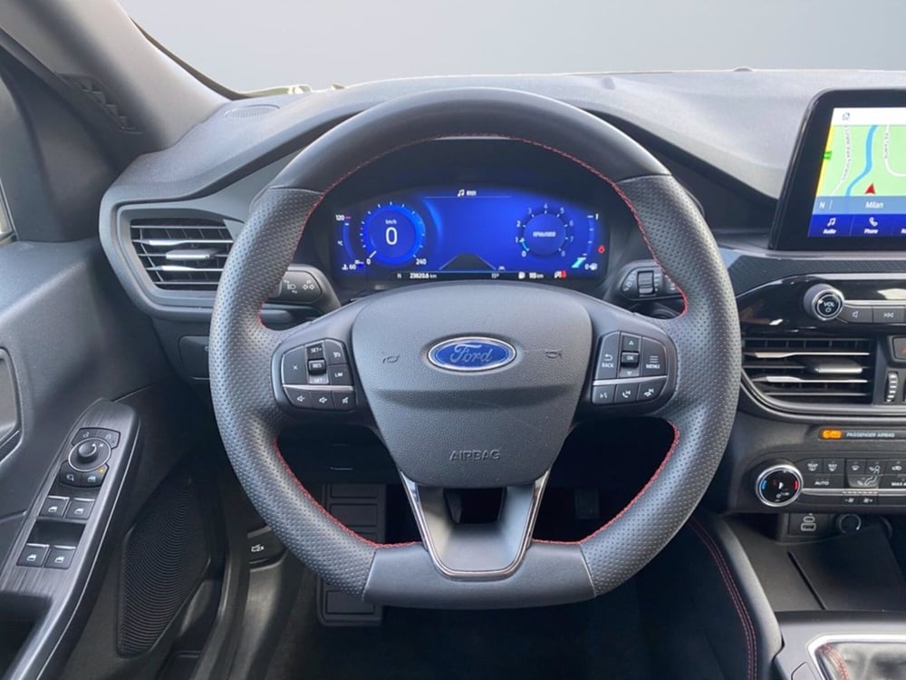 Ford Kuga usata a Milano (13)