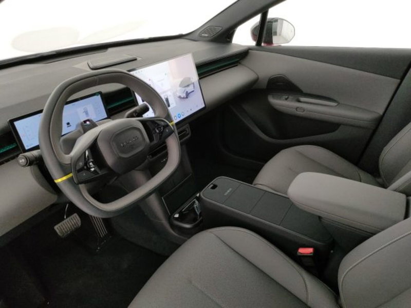 Lynk & Co 02 nuova a Modena (9)