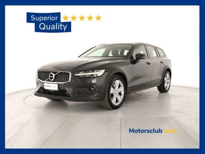 Volvo V60 Cross Country D4 AWD Geartronic Business Plus del 2019 usata a Modena