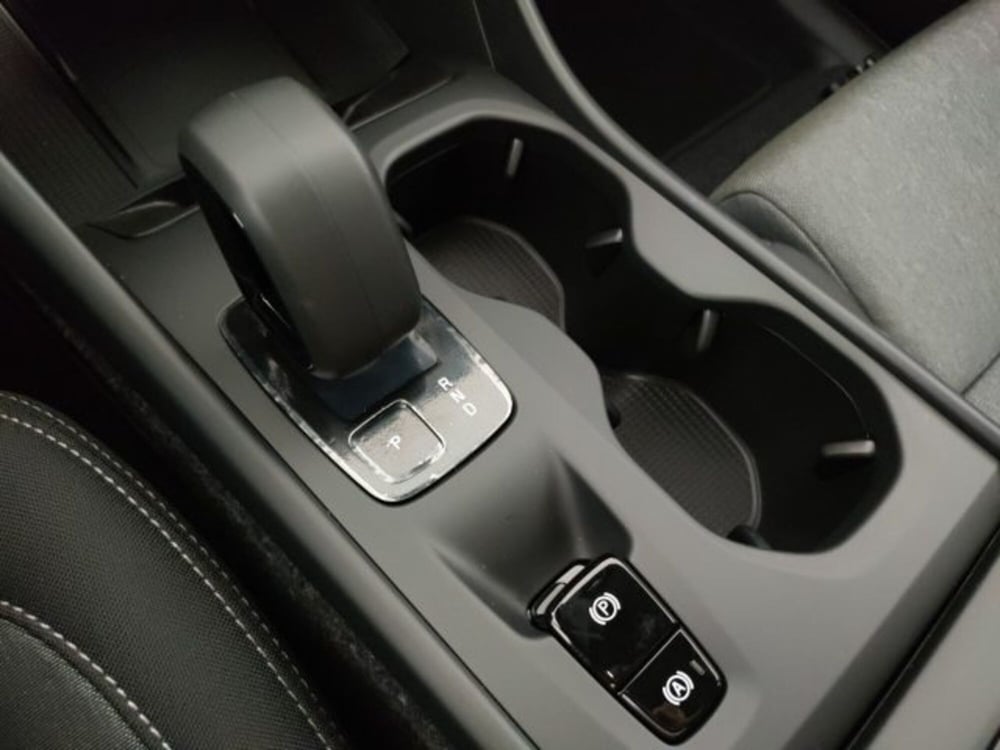 Volvo XC40 nuova a Modena (19)