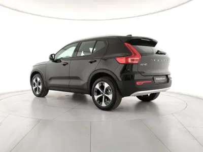Volvo XC40 B3 automatico Core nuova a Modena
