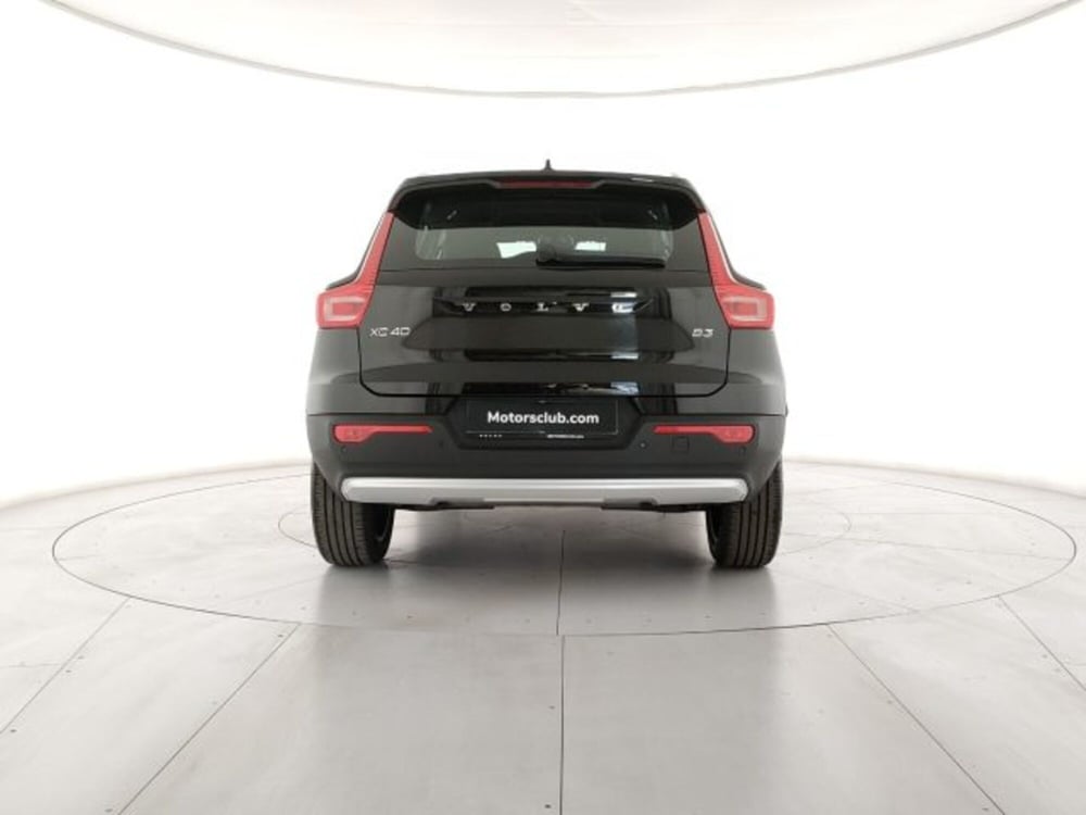 Volvo XC40 nuova a Modena (4)